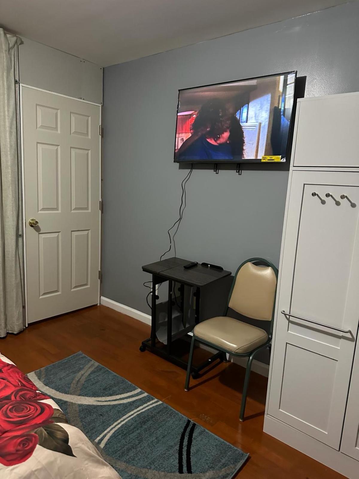 Divine Guest House Room D. 6Mins Near Ewr Newark Airport, 4Mins To Penn Station / Prudential Номер фото